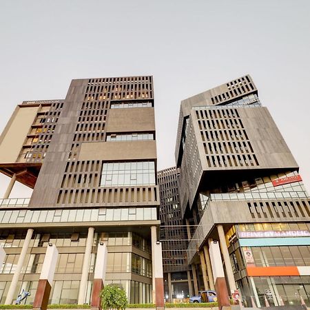 Готель Super Townhouse Rajyash Rise Sarkhej Екстер'єр фото