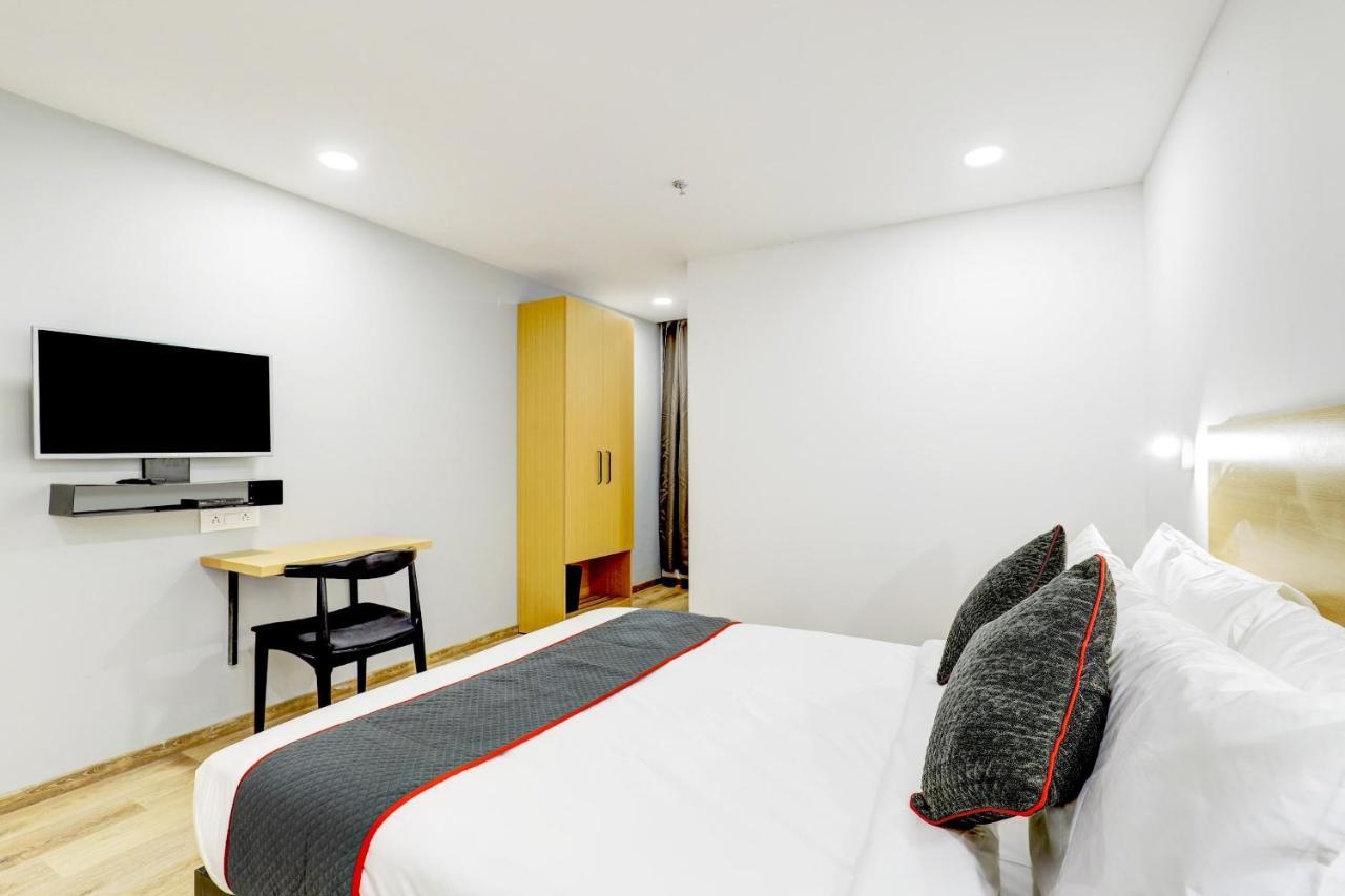 Готель Super Townhouse Rajyash Rise Sarkhej Екстер'єр фото