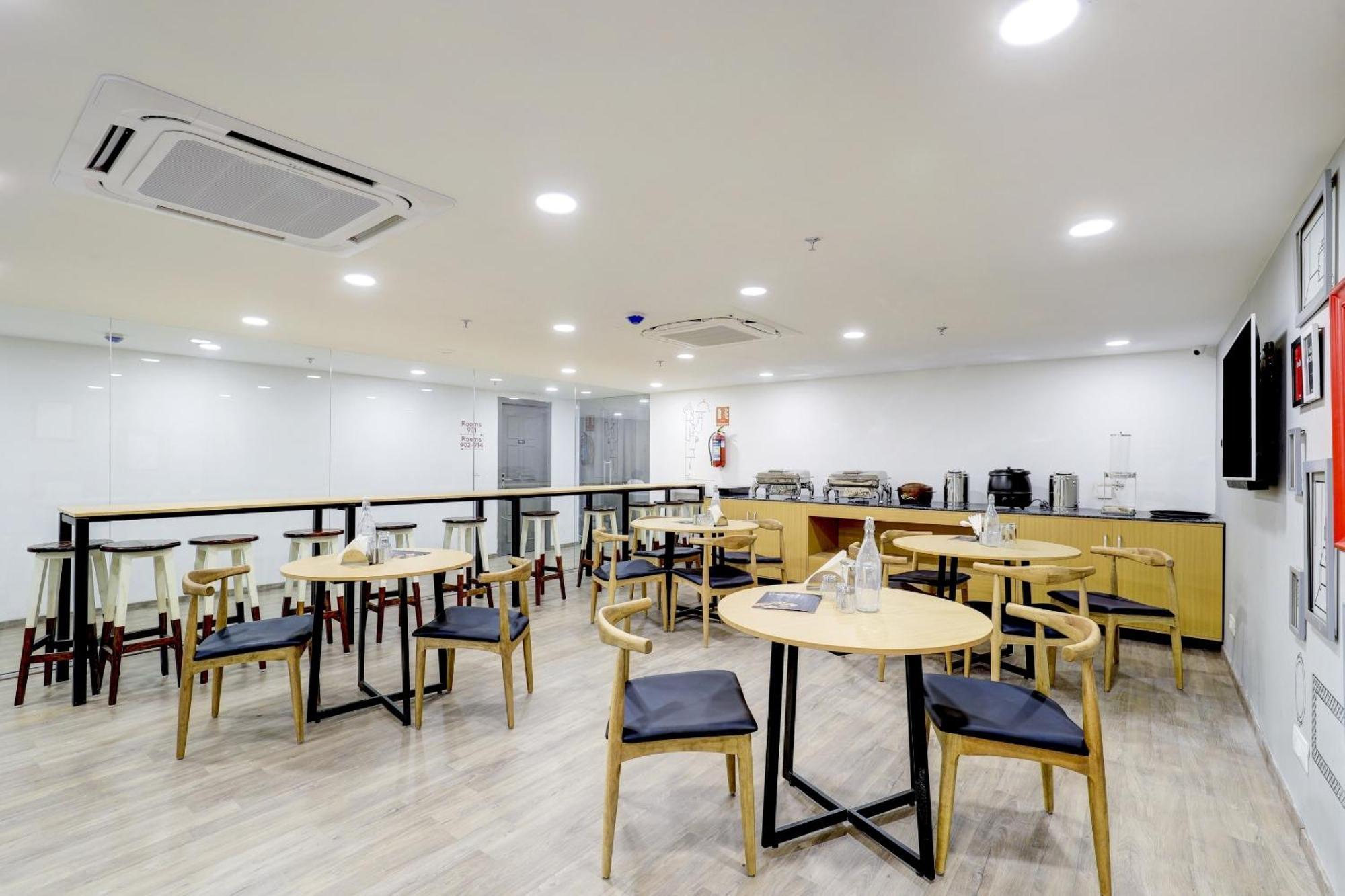 Готель Super Townhouse Rajyash Rise Sarkhej Екстер'єр фото