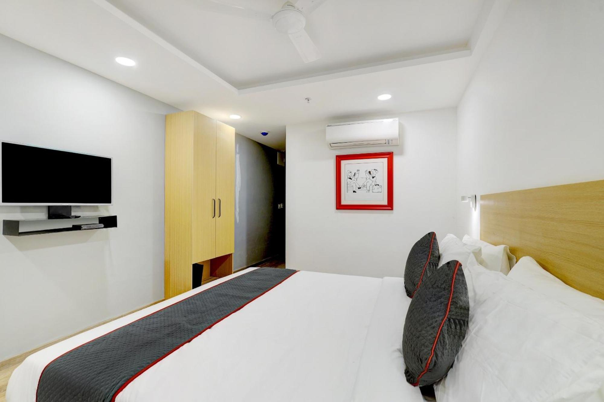 Готель Super Townhouse Rajyash Rise Sarkhej Екстер'єр фото