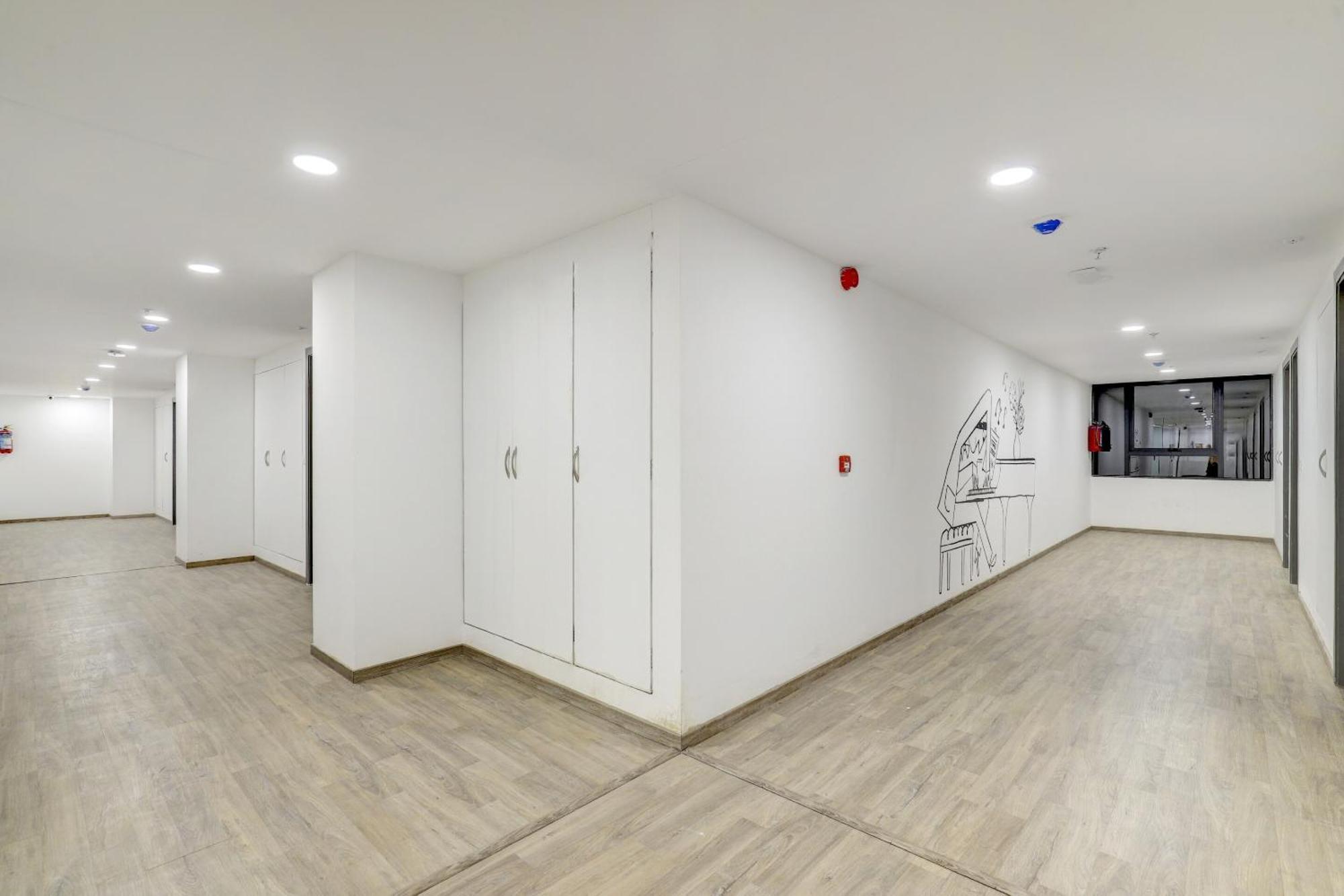 Готель Super Townhouse Rajyash Rise Sarkhej Екстер'єр фото